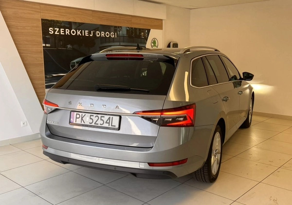 Skoda Superb cena 114500 przebieg: 114135, rok produkcji 2020 z Piła małe 172